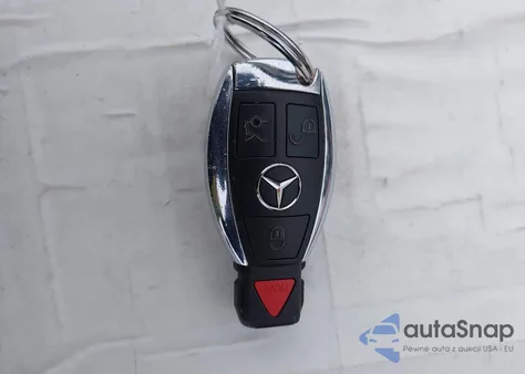 2017 Mercedes-Benz C 300 из США, поврежденный, VIN 55SWF4JB3HU196608